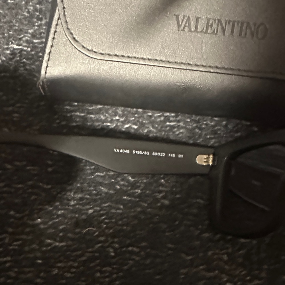 Valentino Matte Black Sunglasses - Picture 3 of 6